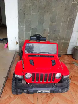 mobil aki anak bekas