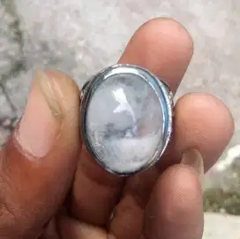 Batu natural kecubung es