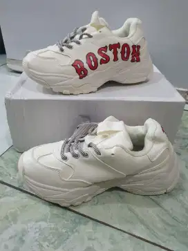 Sepatu MLB boston size 36