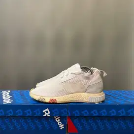 41 - Sepatu Adidas Bekas Adidas NMD Racer Primeknit Bekas Second