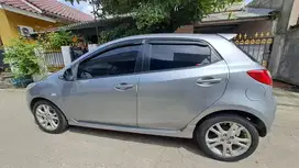 Mazda 2 2012 Bensin