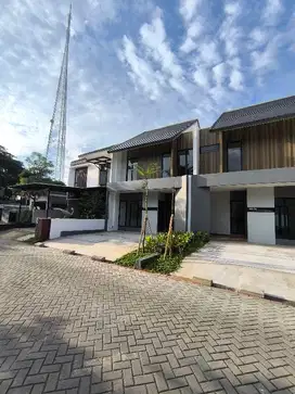 Dijual Rumah 2 lantai uk 7X16 berada di pusat jantung kota tangerang