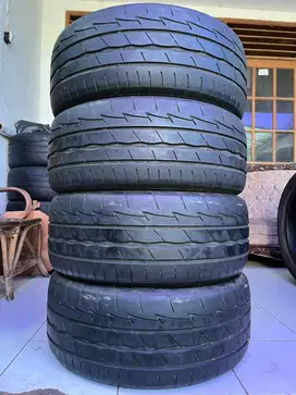Ban Bridgestone Potenza Adrenalin RE003 235 50 r18 4pcs
