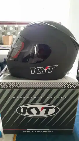 NEW Helm KYT R-10 (XXL)