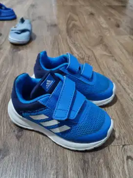 Sepatu adidas kids original