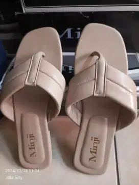 Flatshoes 'sandal wanita