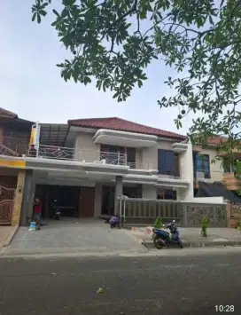Jual Rumah Cantik 2 Lt Siap Huni 
Taman Modern Jakarta Timur