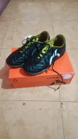 Sepatu futsal ortuseight jogosalah rampage original