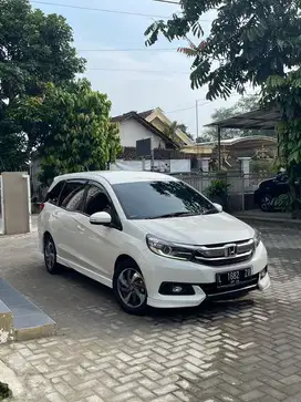 Mobilio E CVT metic