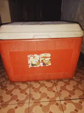 Cool box  55 liter