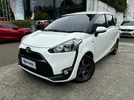 TDP 15JT Toyota Sienta 1.5 G Bensin-MT 2017 Putih