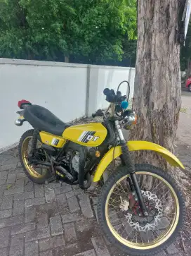 Yamaha DT100 Kuning Trail Vintage