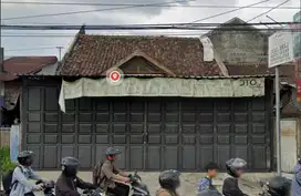 Ruang usaha/Rumah