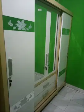 jual lemari sliding 4 pintu
