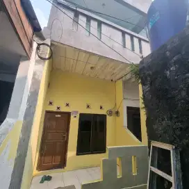 Disewakan rumah di gang ps.minggu jkt selatan bbs banjir, strgs