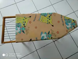 Meja/Papan Setrika Duduk Lipat