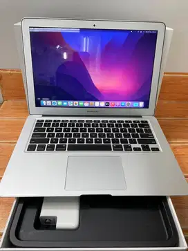 Macbook air 2017 13inc 8/128gb silver