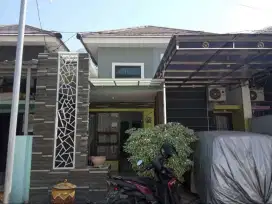 DI KONTRAKAN RUMAH ASRI DAN NYAMAN TENGAH KOTA