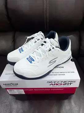 SEPATU SKECHERS ARCFIT UK 41