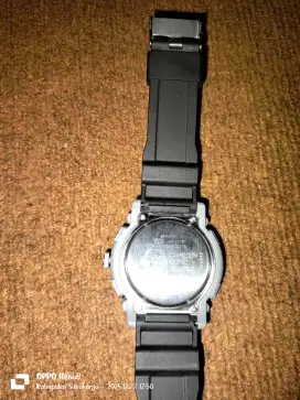 Jam tangan baru