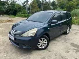 Dp Rendah Nissan Grand livina 1.5 XV Facelift Bensin-MT 2015 Biru LTU