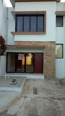 Dijual Rumah Cantik Dgn Perabot Di Talang Sari Blok AA/132 Samarinda