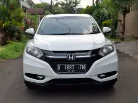 HRV E AT 2017 Putih Metalik