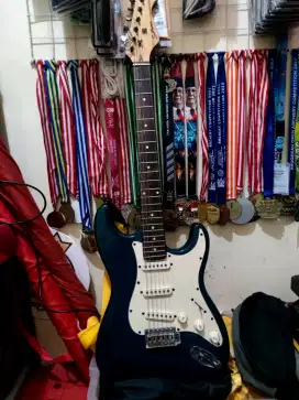 Gitar listrik dan ampli