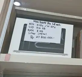 MacBook pro m3 14 inch 512gb resmi