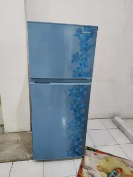 Kulkas sharp masih  normal 2 pintu