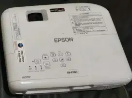 SILAHKAN YG MAU JUAL PROJECTOR,HUB SAYA,MUDAH²AN BERMANFAAT