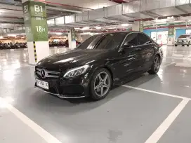 Km 30.000 Mercedes benz C300 AMG Line 2018 asli bali gress