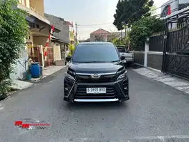 TERMURAH | Toyota Voxy 2.0 AT 2019 Hitam Metalik