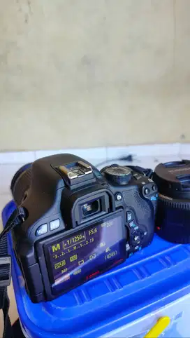 Dijual kamera Canon 600D