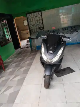 Honda PCX ABS 2024 Baru Turun Belum Ada Plat Nomor