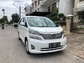 Toyota Vellfire 2.4 2011