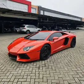 Lamborghini Aventador LP 700-4 Arancio Argos on orange interior 2013