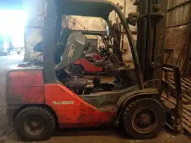 Forklift Toyota 3 Ton Tahun 2011