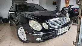 Di jual Mercedez Benz E240 W211