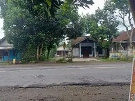 Dijual Tanah Beserta Bangunan Di Pinggir Jalan Di Blitar