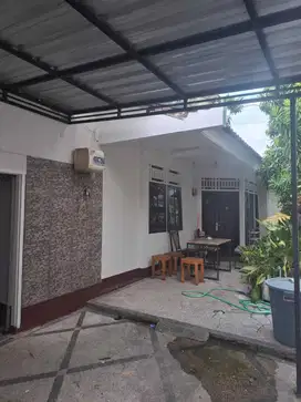 Rumah di kompleks Taman Baru Mataram