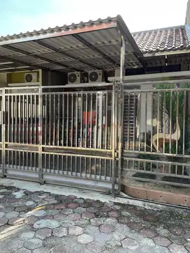 Dijual murah rumah minimalis lokasi strategis di Pesona Mursid Jaksel