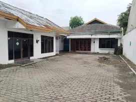 Rumah 2 Bangunan Cocok Untuk Kantor Dan Usaha