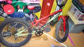 Sepeda anak,  2 bekas