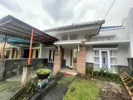 Disewakan harian Villa KaMa dekat Batu, Malang dan Exit tol Singosari