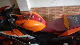 Jual motor honda CBR 150R