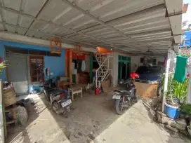 Jual rumah + 10 kamar kontrakan