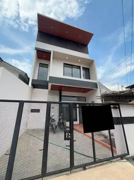 Dijual Rumah Baru Kopo Permai 1