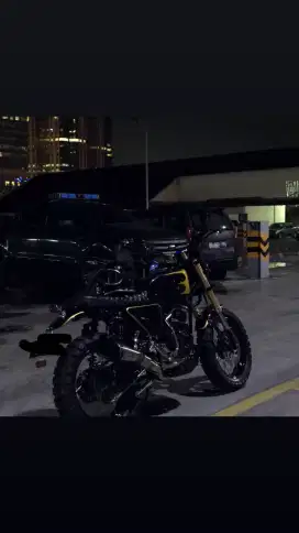 Scorpio custom Big Tracker