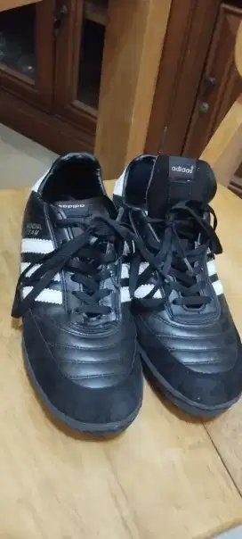 Sepatu futsal minisoccer